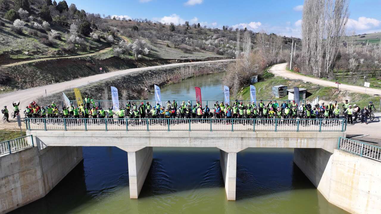 Konya’da bisikletçiler tarihe ve doğaya doğru pedal çevirdi 10